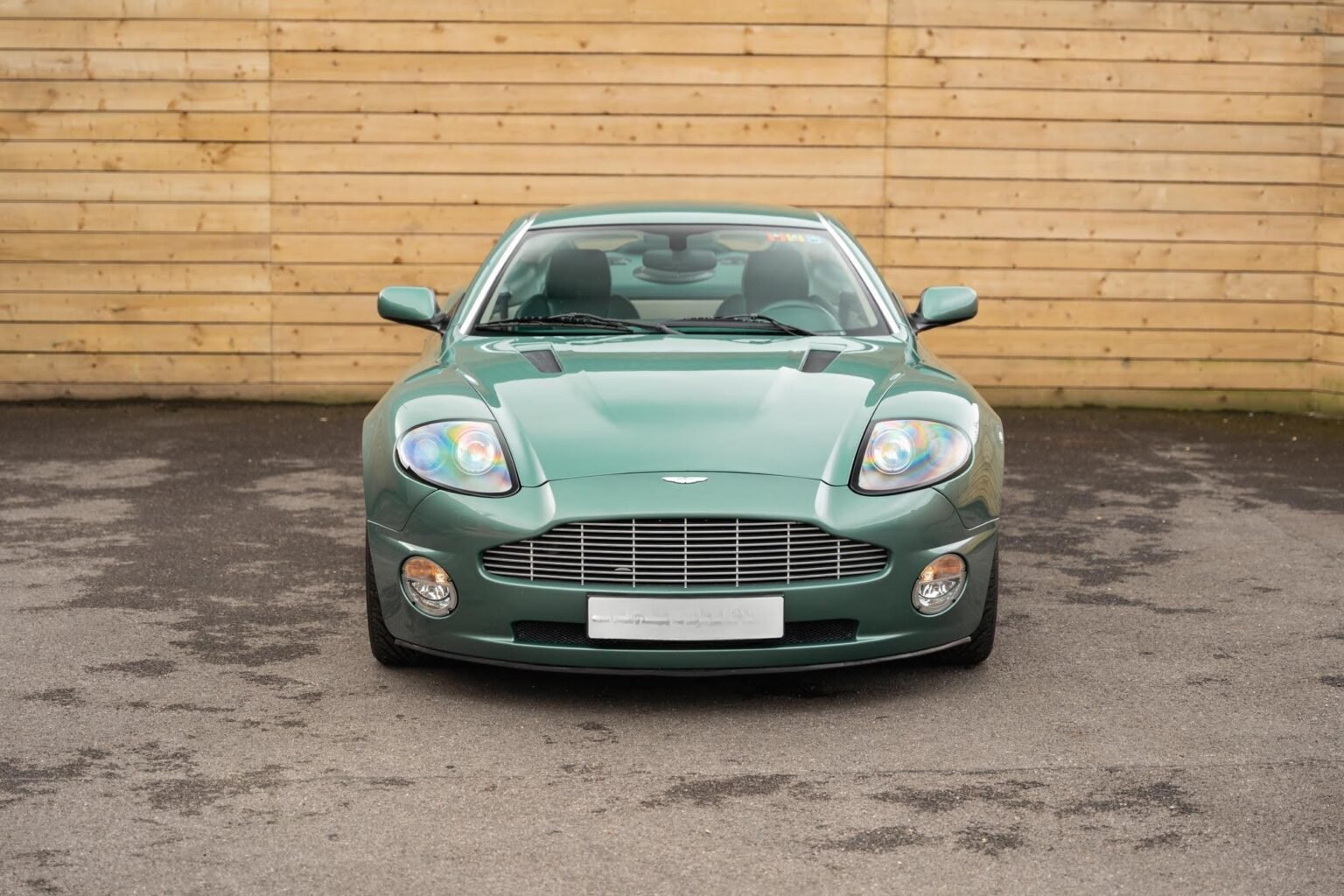 2005 Aston Martin Vanquish